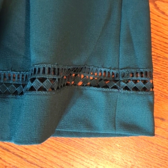 Eliza J Green A-Line Dress with Bell Sleeves Crochet Inlay Fit And Flare Sz 14 - Picture 4 of 8